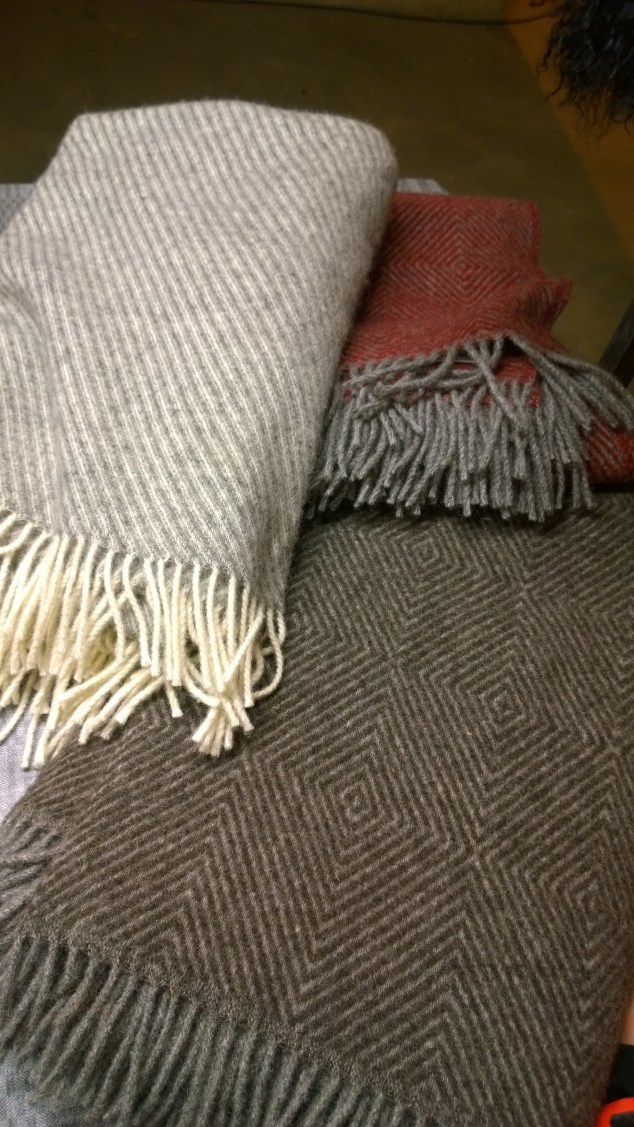 Underbara ullplädar från Toarps Säteri..